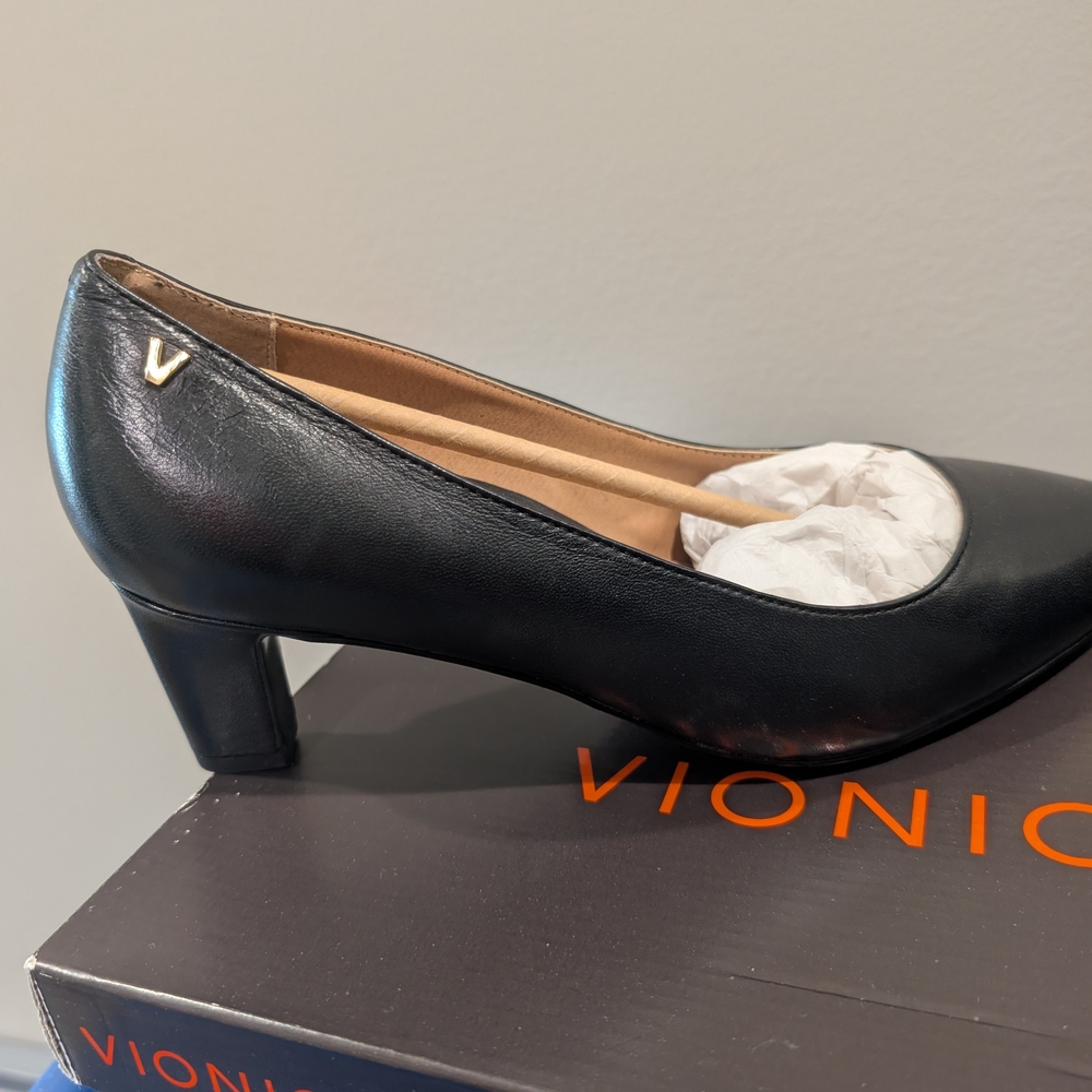 Vionic Classic Black Heels for Women